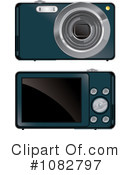 Camera Clipart #1082797 by Paulo Resende