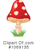 Mushroom Clipart #1069135 by Pushkin